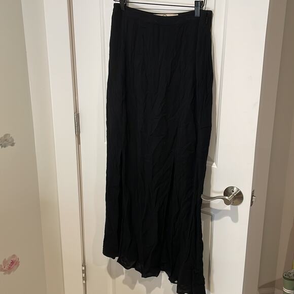 Super dry skirt long maxi black skirt two high slots size Medium - Picture 4 of 7